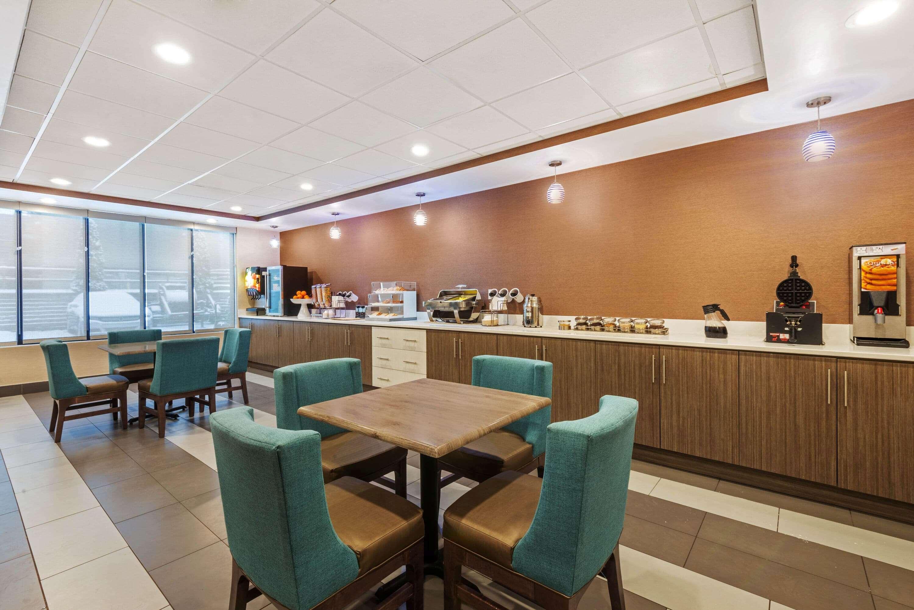 La Quinta By Wyndham Jamestown Exteriér fotografie